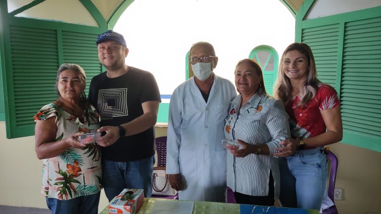 INVESTIMENTO NA SAÚDE DE NOVA TIMBOTEUA PRÓTESES DENTÁRIAS SÃO ENTREGUES A TIMBOTEUENSES